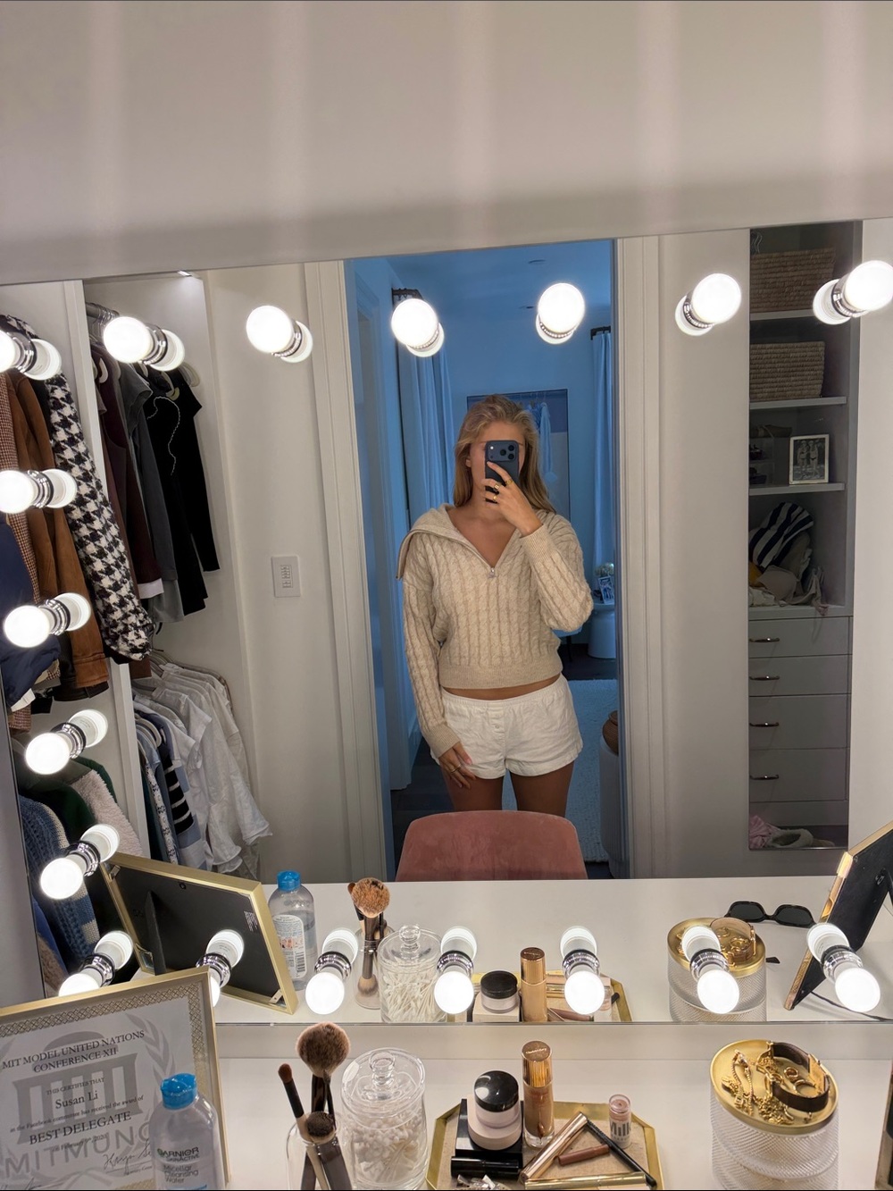 Frame Denim Cream Cable-Knit V-Neck Sweater